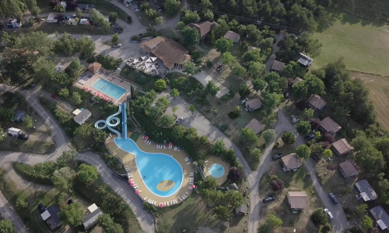 Camping Le Couriou Recoubeau-Jansac Exterior photo