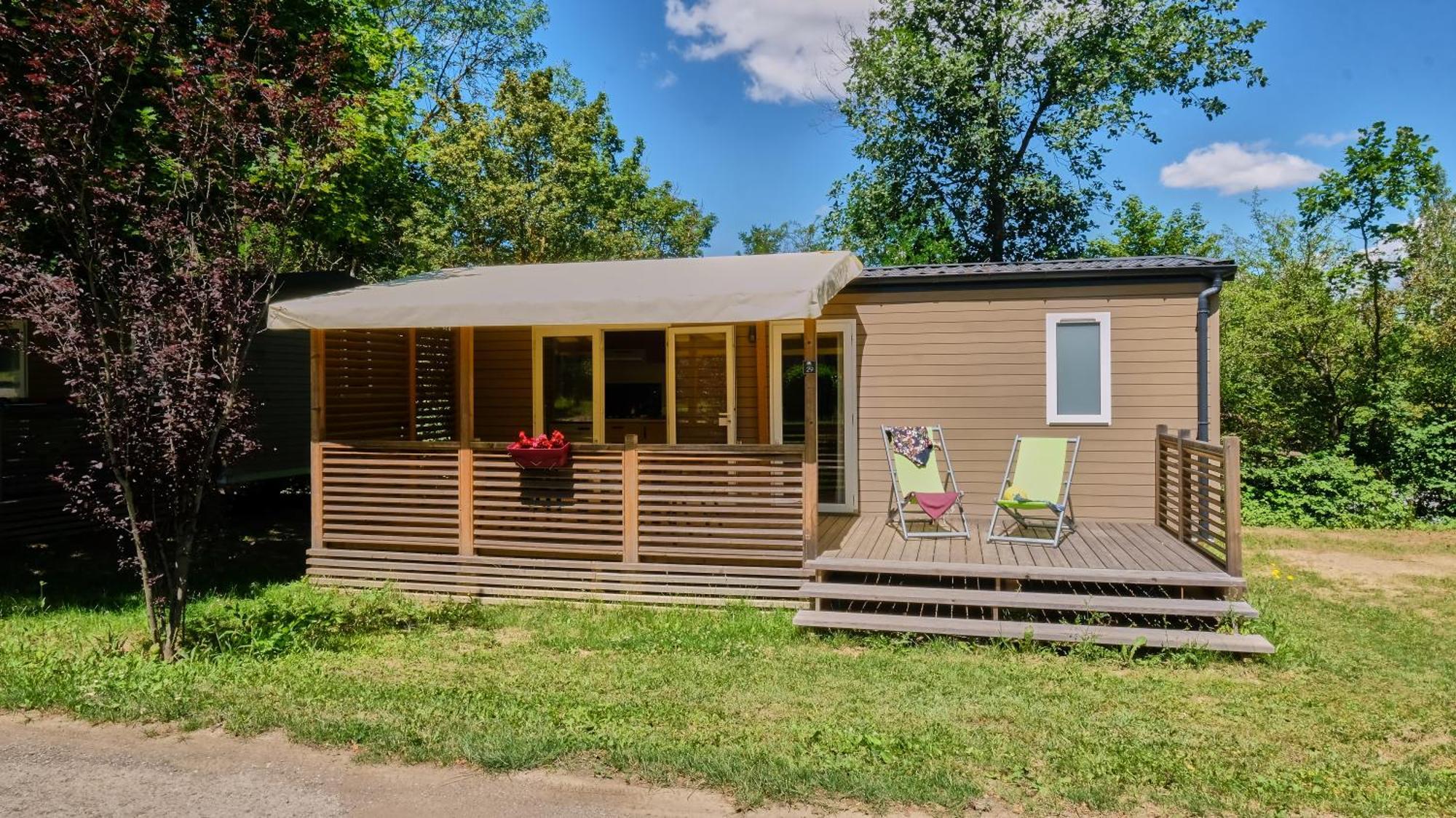Camping Le Couriou Recoubeau-Jansac Exterior photo