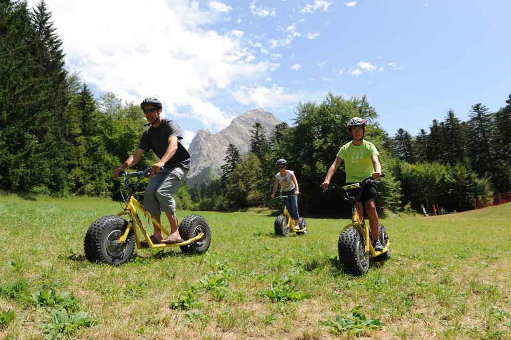 Camping Le Couriou Recoubeau-Jansac Exterior photo